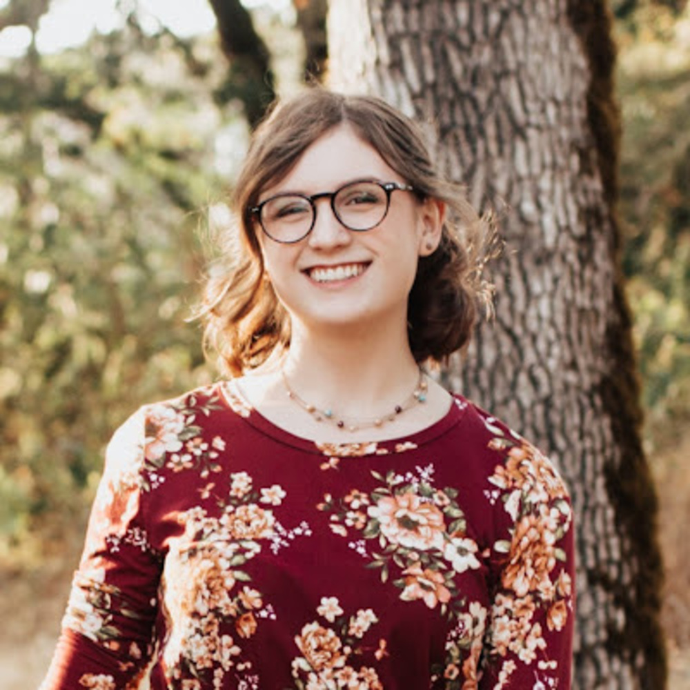 Meet your Posher, Elise